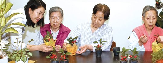  한성주 원예치료전문가인 원예치료사로 활동