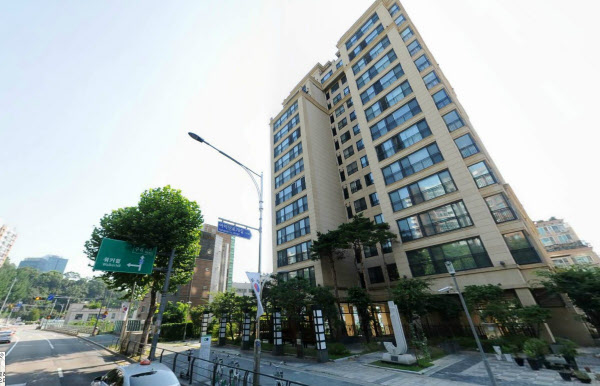  조망 끝내주는 박한별의 나홀로 아파트, 뒤늦게 1억 올라