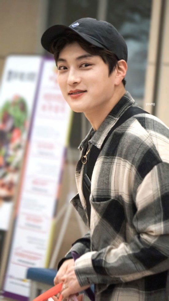  킹아더 2019.4.28- 장승조 김찬호 이지수 장지후 최수진