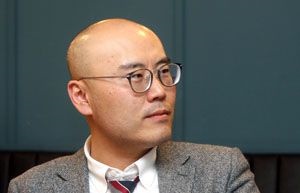  [이정훈 칼럼] / 인간 존엄성의 포기가 인권이라는 이상한 나라
