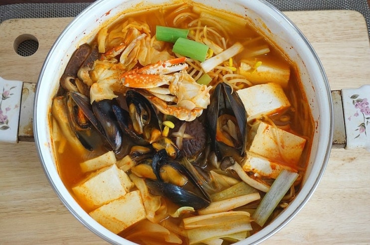  진수미식품 전골찌개베이스 해물찌개 진수미마법소스 홍게간장 홍게맛장 