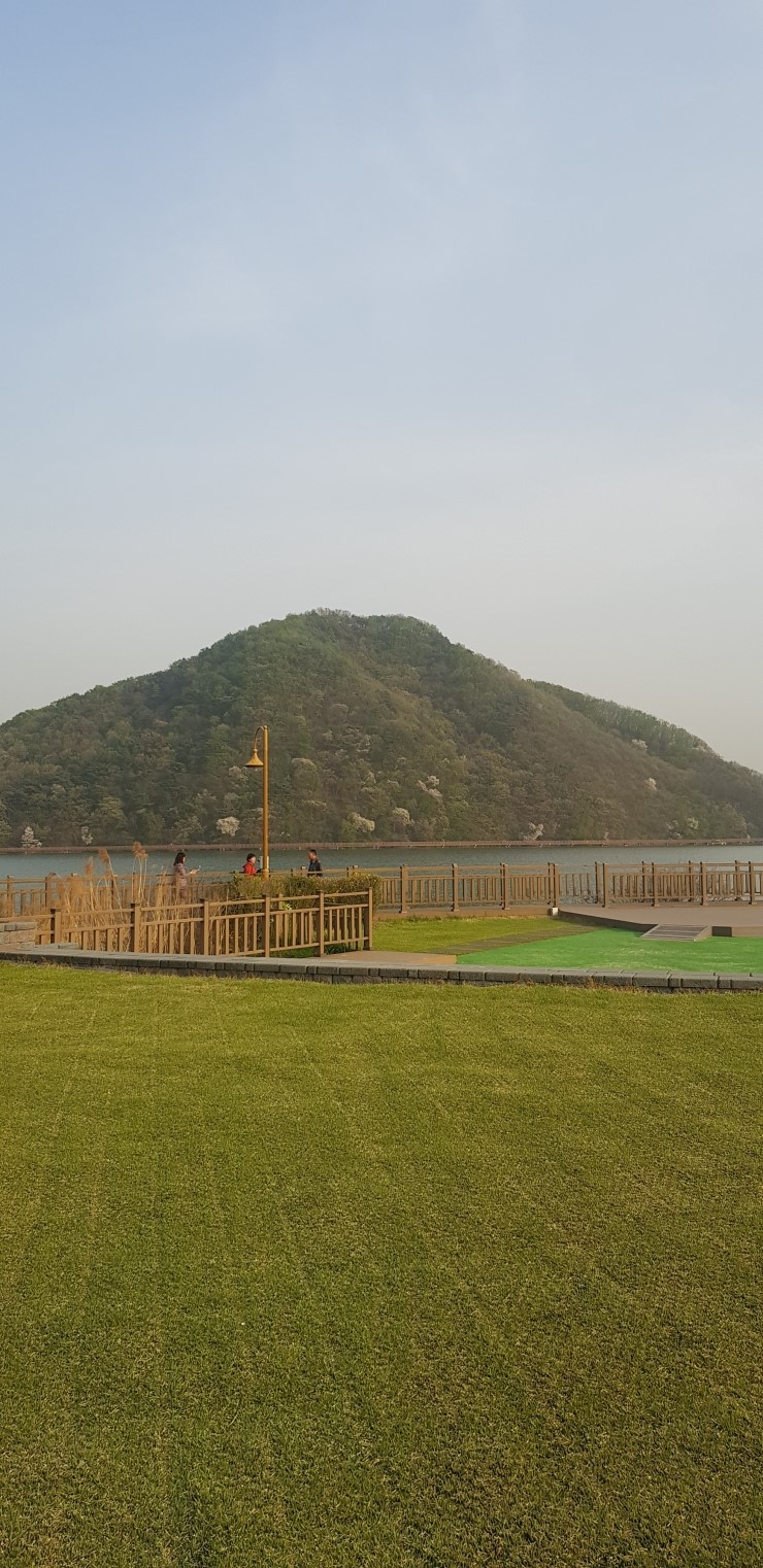  4.30 경기도 산책하기좋은곳 반월저수지 튤립이 이쁘게피엇넹 