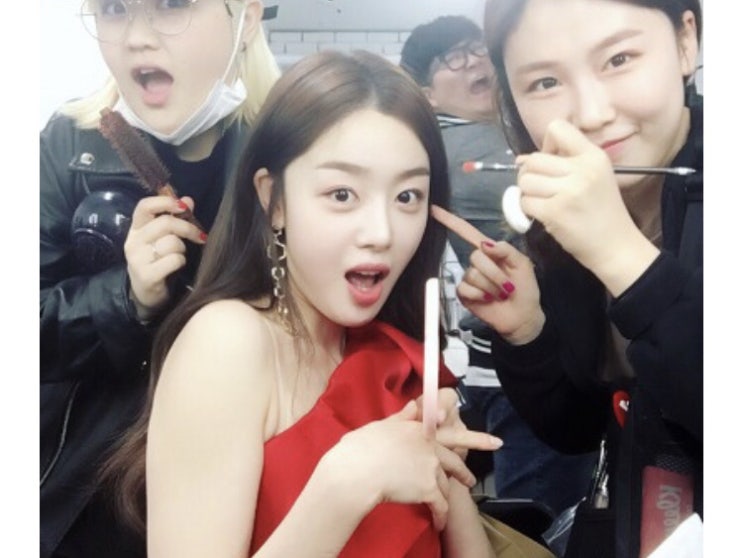  한선화 얼굴 성형의혹 나이 알아보자
