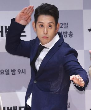  조한 그는 누구? 방탄 뮤비 출연?