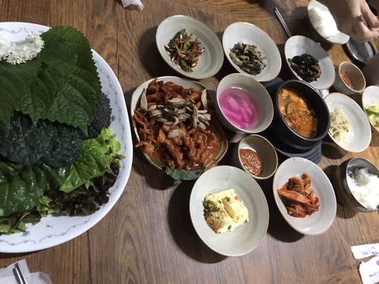 연희동 오래된 로컬 맛집 녹원쌈밥에서 저녁먹은 후기