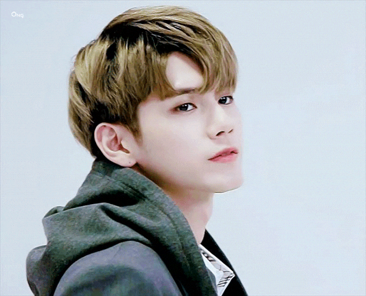  [옹성우 빙의글] Youth somebody - 02