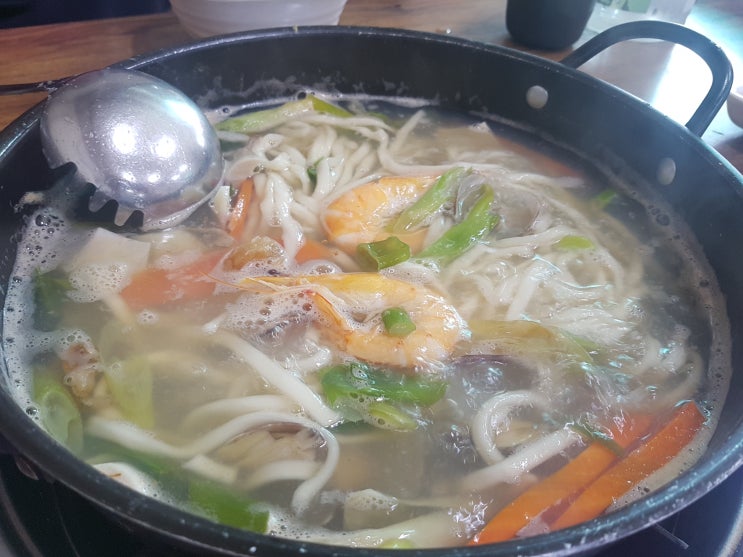  서산칼국수 석림동 은행나무 해물칼국수 별4개