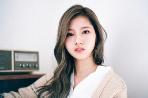 사나, 일왕 퇴임글, 트와이스 공식 계정 논란???? 사나, 일왕 퇴임글, 트와이스 공식 계정 논란????