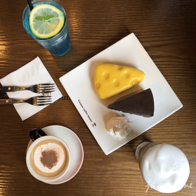 신사동 Vienna Coffee House / 비엔나커피하우스 압구정극동타워점 / 압구정역카페 / 비엔나커피 / 신주리단골집 / 주리미식회 @