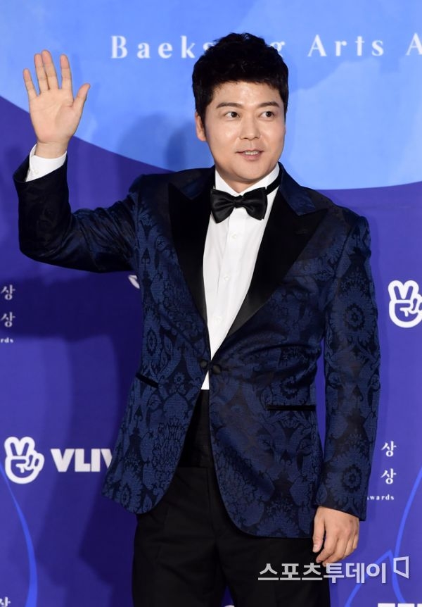 전현무, '나혼자' 잠정 하차에도 예능상 "마음 무거워"…복귀는 언제쯤? 전현무, '나혼자' 잠정 하차에도 예능상 "마음 무거워"…복귀는 언제쯤?