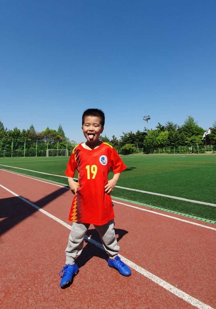  동작구 어린이 무료 축구 : 주2회 수업 유니폼 제공 in 노들나루공원