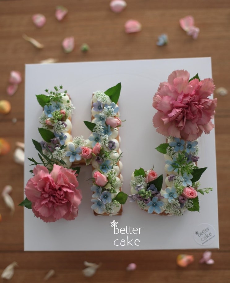 [베러케이크 BETTER CAKE ] 이니셜 생화 꽃 케이크 - 공덕 대흥 마포구 케익 / 베이킹 클래스 