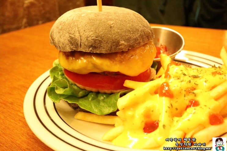  강남역 수제버거 405키친에서 채연냥과 데이트