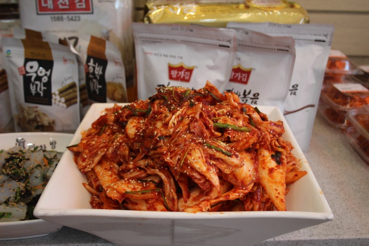  백석동반찬 정성으로 만들었어요.