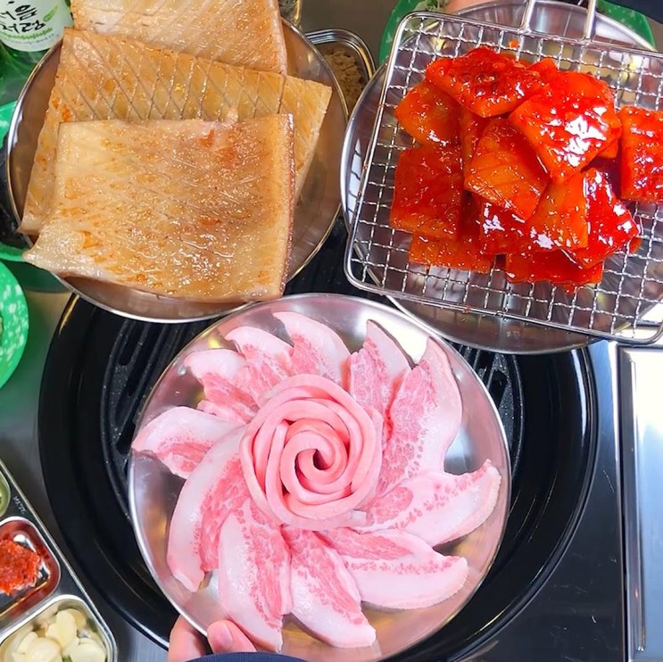  껍데기클라쓰 구운동 : 껍데기가 그렇게 맛있다구?!