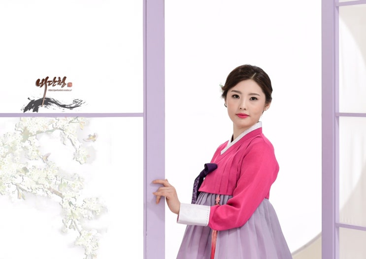  비단청 한복대여점 화사하게