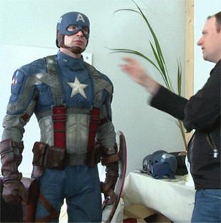 크리스 에반스가 처음으로 캡틴 아메리카 의상 테스트 받는 모습