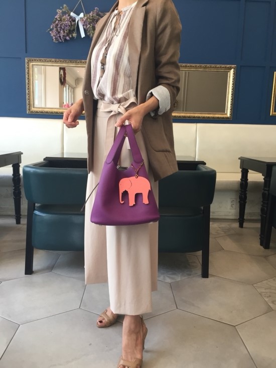  [금요배송무료/강추아이템]에르**st 피*탄 소가죽백 토드백 데일리백 레이스소매원피스 셔링블라우스 리본팬츠 데일리룩 명품스타일 미시룩  가방공구 여성가방 여름가방