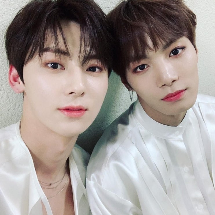  190503 뉴이스트 공식 인스타그램 럽스타그램 뉴이스트 민현 jr 셀카