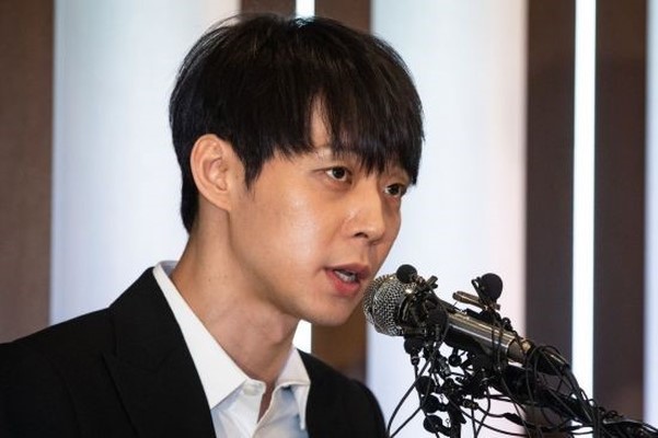  박유천, 지난해 여름부터 마약 투약