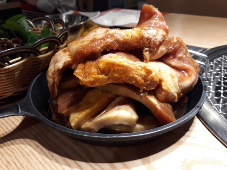  맛있고 푸짐한 양념돼지갈비 무한리필