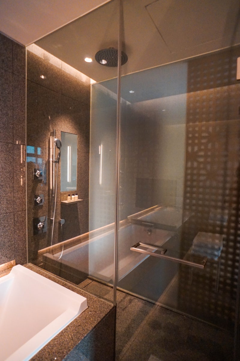 아모멘토 amomento 리버시블 셔링 후디 - navy, image size:800x1200