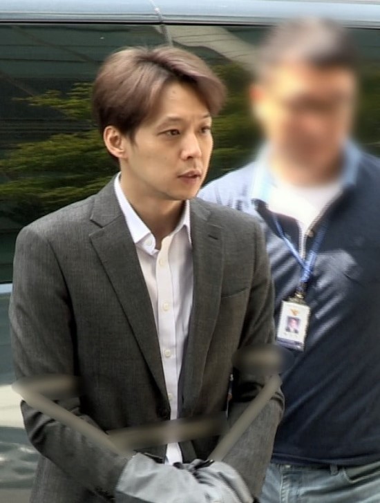  '마약 투약 혐의' 박유천 검찰 송치 "호기심에 손 대…거짓말 죄송합니다"