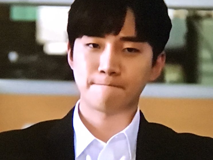  자백 14회 줄거리 리뷰/ 이준호 최광일 재심청구하겠다고 기자회견에서 발표/ 문성근 검찰총장에게 전화/ 비자금 장부 발견/ 박시강(김영훈)살인자로/ 이준호 위기