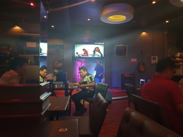  라오스 7080주점?