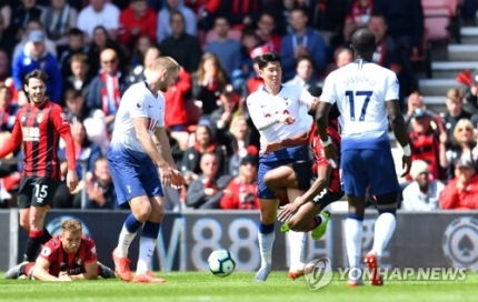 손흥민, EPL 첫 퇴장…9명이 싸운 토트넘 본머스에 0-1 패배 손흥민, EPL 첫 퇴장…9명이 싸운 토트넘 본머스에 0-1 패배