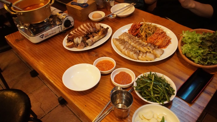  신림 문화의거리 고려왕족발 냠냠
