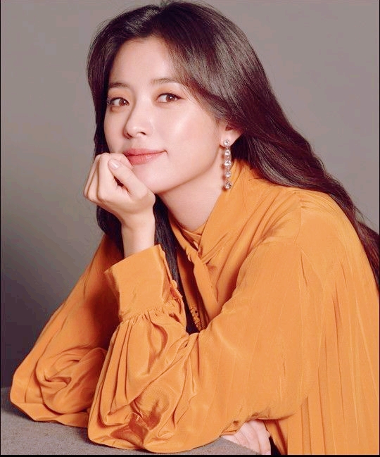  한효주 측 "버닝썬 화장품 여배우? 절대 NO…간 적도 없다" 부인한 배우 한효주..
