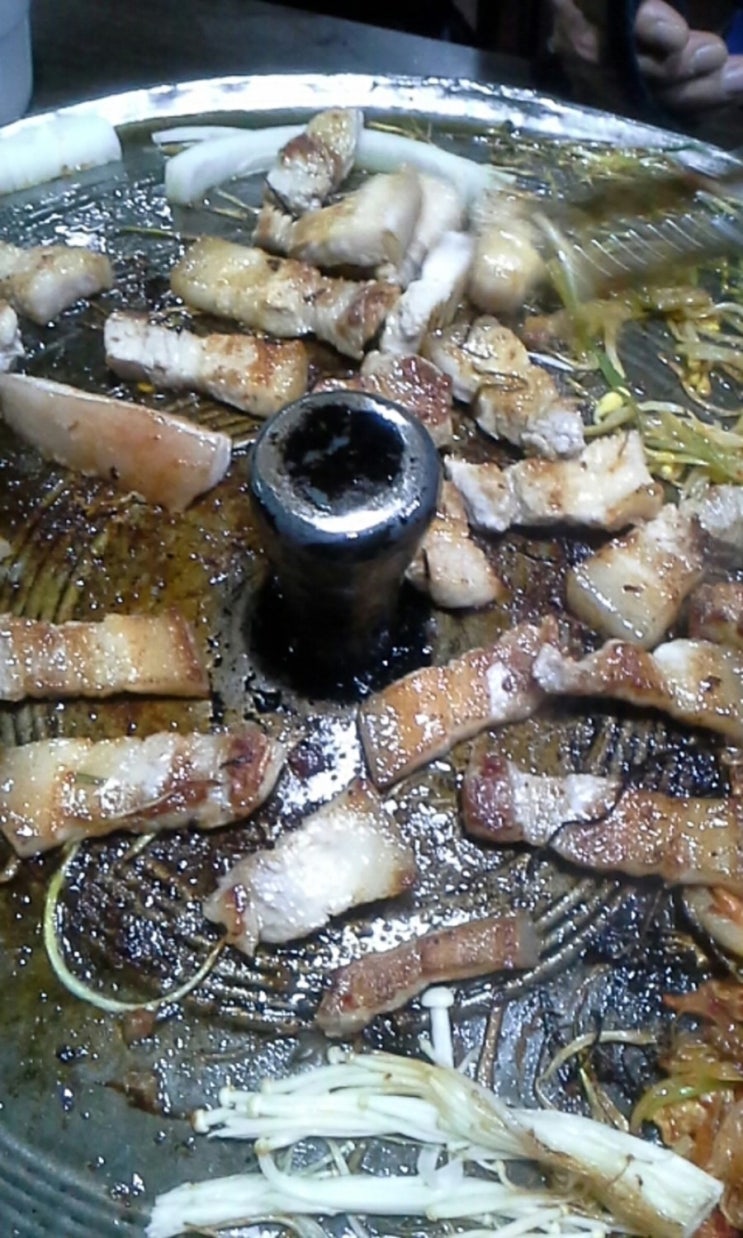  누구나 좋아하는 오겹살 도톰하니 너무너무 맛있어용