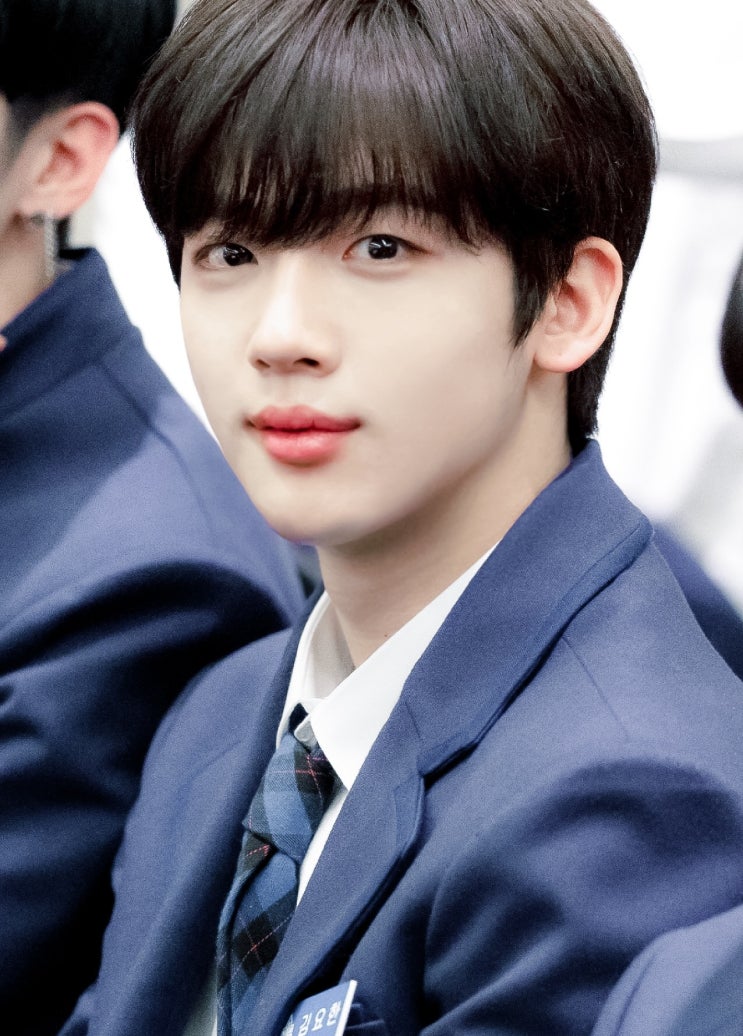 [사진] 프로듀스 x101 비하인드 김요한 보정2