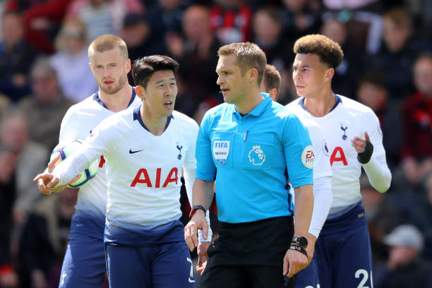  손흥민 선수를 퇴장시킨 심판의 EPL 경기 기록