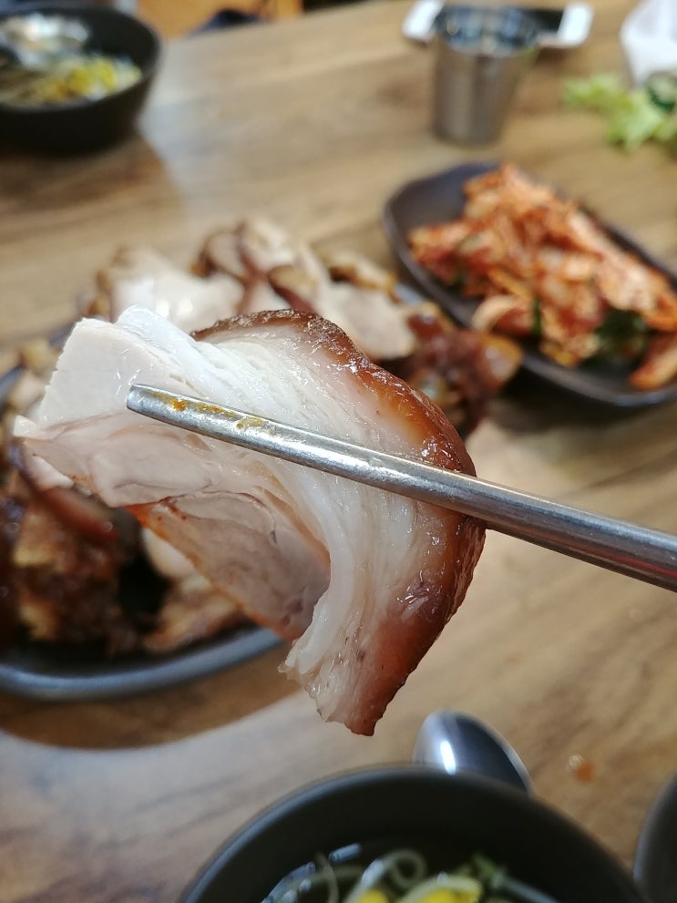  천호동맛집, 장수족발을 털어봤습니다.
