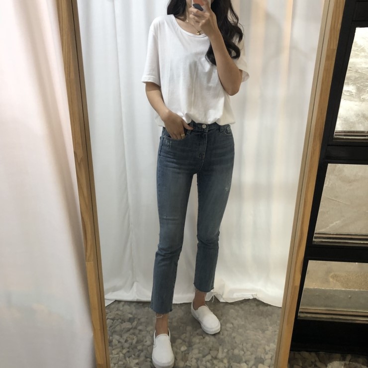 2019. 5. 7 데일리룩  -  인디핑크 가디건/젬마월드 니트가디건/U넥 반팔티/육육걸즈 코튼 U넥반팔티셔츠/슬림일자핏/빛다 일자데님팬츠/반스 슬립온 화이트 운동화/아이폰 8케이스/특이한 아이폰 케이스 버튼진/아이폰 케이스 추천