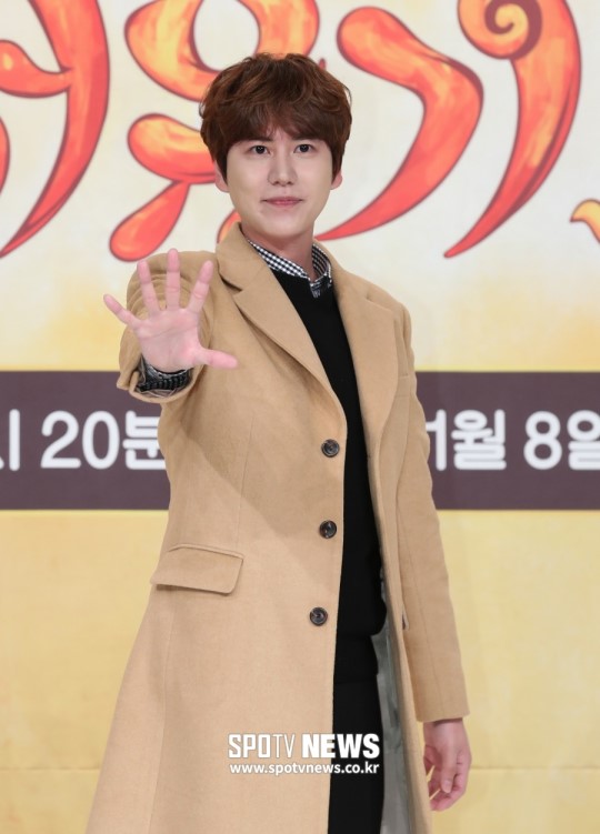  "슈주 군복무 클리어"…이특→희철→동해, 규현 소집해제에 축하 릴레이