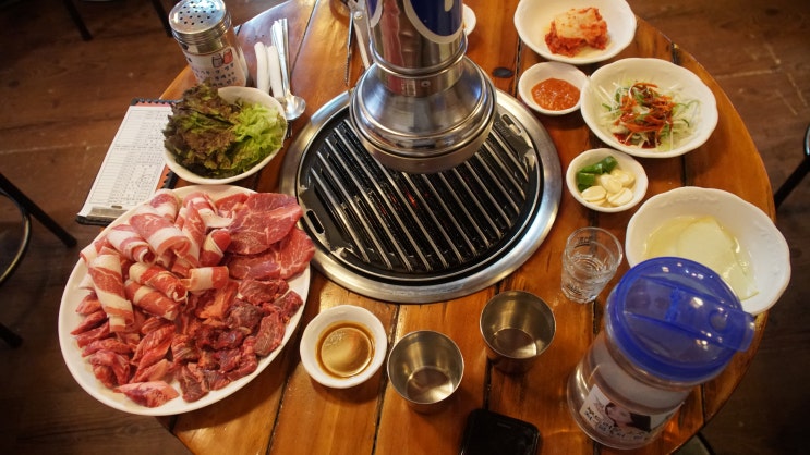  신림역 소고기 씹고 뜯고 맛보고 즐기고
