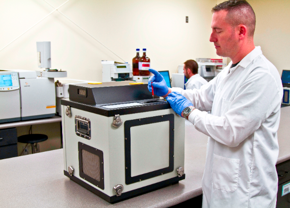 이동형 질량분석기. 이동형 GC/MS 가스크로마토그래피. FLIR Systems 질량분석기 Griffin G400 Series ...