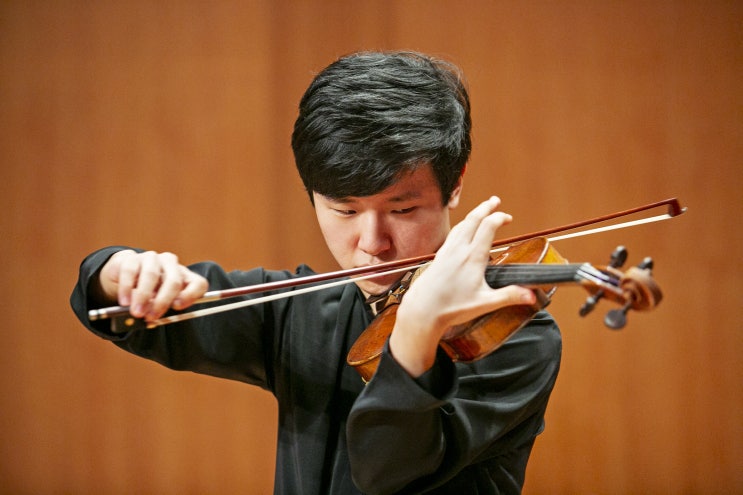 [라이징 스타: 바이올리니스트 김동현] 18살에 한예종 입학한 영재 바이올리니스트..."색깔 있는 연주자 되고 싶어요"