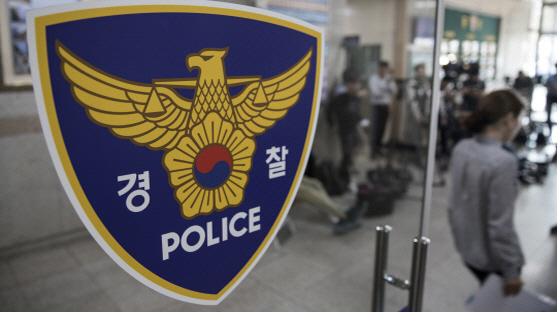  왜 차를 2차로에···인천공항고속도로 사고 20대 여배우 '미스터리'(종합)
