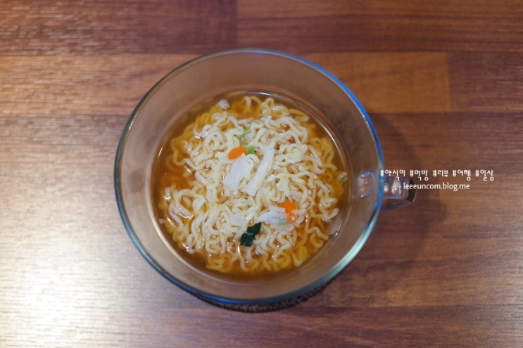  농심 냉라면 냉면류와 차별화를 이룬 맛