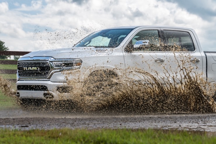  2019 램리미티드 (RAM Limited) 5.7L 하이브리드, 아이보리외관 + 베이지시트, 서울세관 입고!!