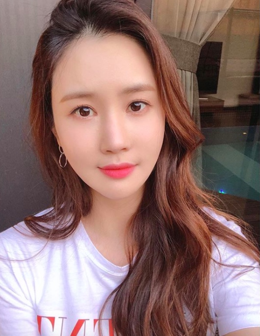  이다해 측 "달라진 얼굴? 최근 성형수술 안 했다"