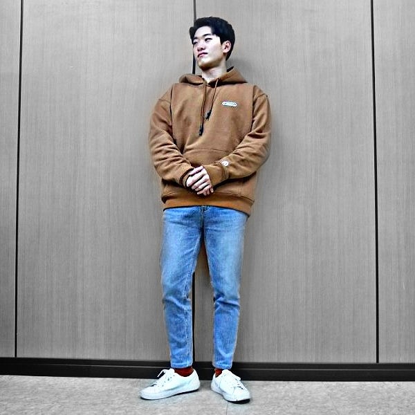 아웃도어프로덕트 X 디키즈 후드티 갈색 코디 한번 보세요