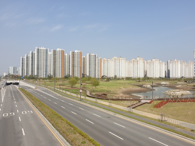  송도 옆, 집값은 절반…13년 만에 완성된 배곧신도시