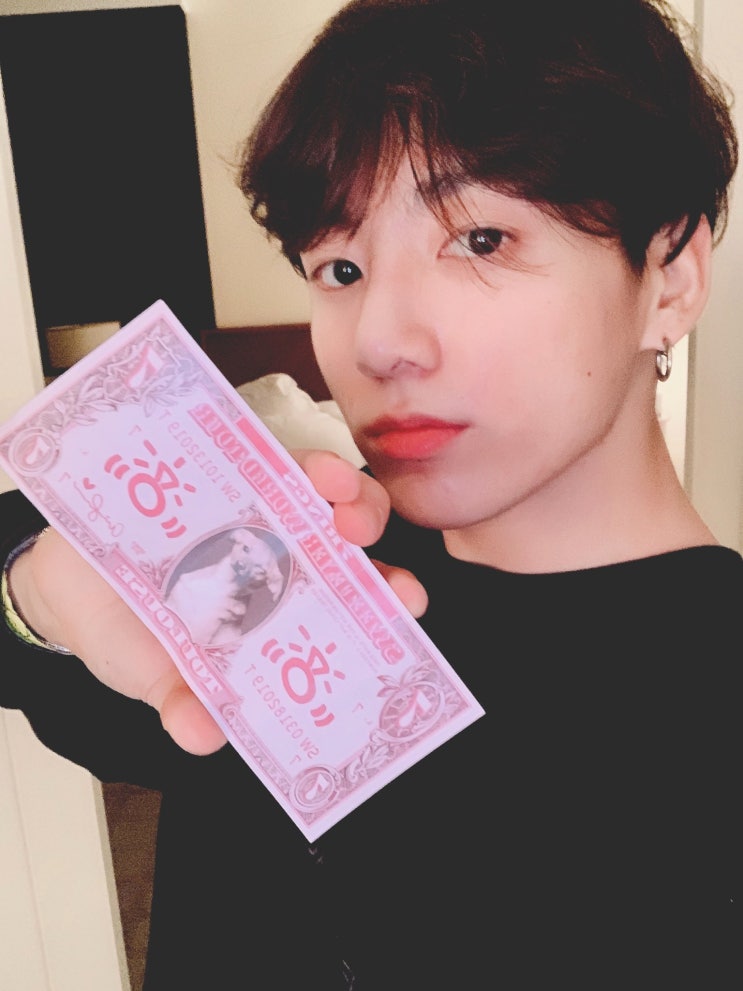  [방탄소년단 / 정국] 아리아나 그란데 콘서트 다녀온 정국