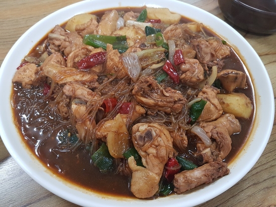  <안동 가볼만한곳/찜닭골목 맛집> 유명요리연구가 추천! '밀레니엄찜닭'