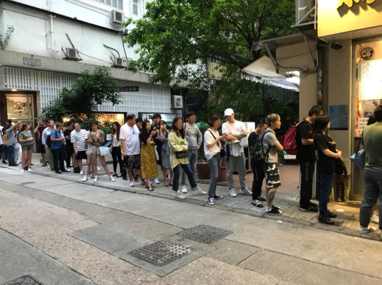  홍콩 1일차 - 공항에서 시내로, 카우키, 타이청, 할리우드 벽화
